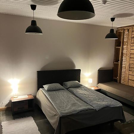 Albergue Kivimaee Turismitalu Taagepera Exterior foto